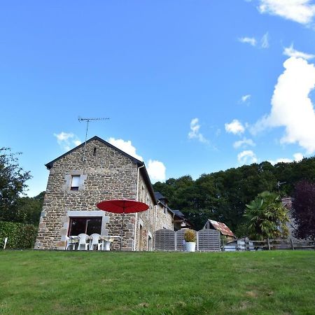 Cosy Chalet With Private Garden In Normandy Isigny-le-Buat エクステリア 写真