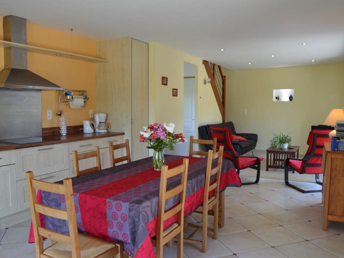 Cosy Chalet With Private Garden In Normandy Isigny-le-Buat 部屋 写真