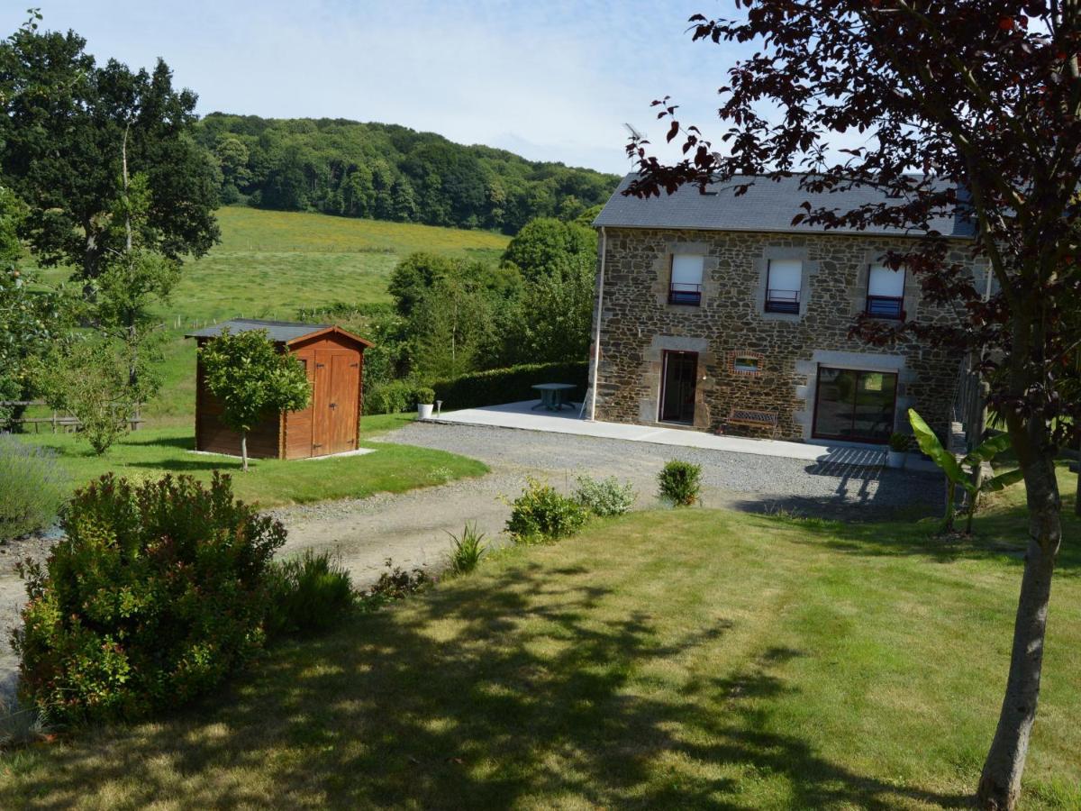 Cosy Chalet With Private Garden In Normandy Isigny-le-Buat 部屋 写真